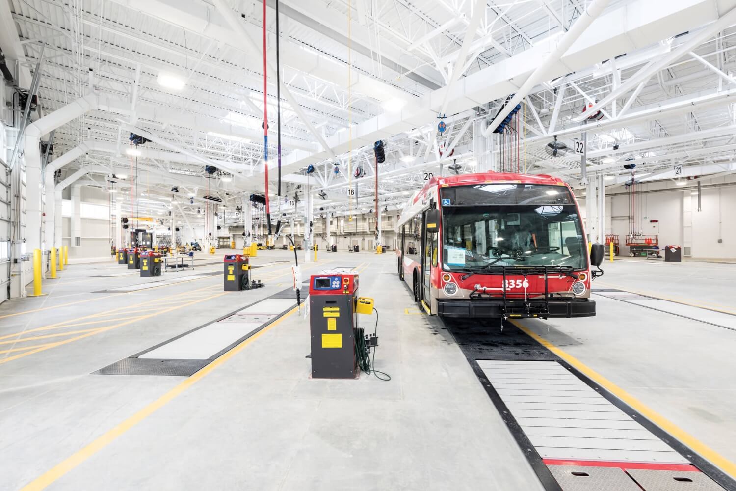 LRT, Transit Stations and Maintenance Facilities PCL Construction